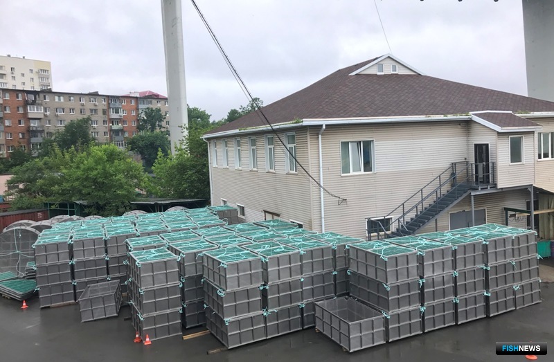 Клети для перевозки живого краба готовы к отправке заказчику