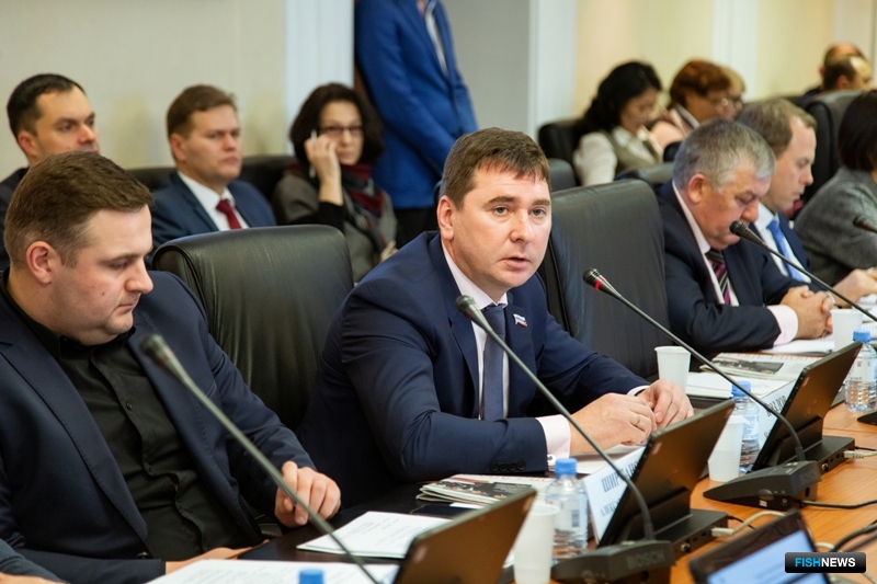 Позицию рыбаков Сахалинской области Максим КОЗЛОВ представляет в том числе на площадке Совета Федерации