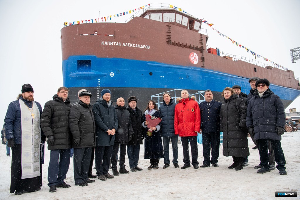 Участники торжественной церемонии