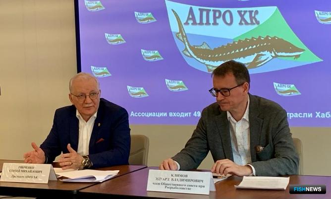 Президент Ассоциации предприятий рыбной отрасли Хабаровского края Сергей РЯБЧЕНКО и член Общественного совета при Росрыболовстве Эдуард КЛИМОВ