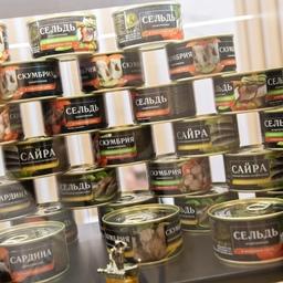 Рыбные консервы привезли немногие производители