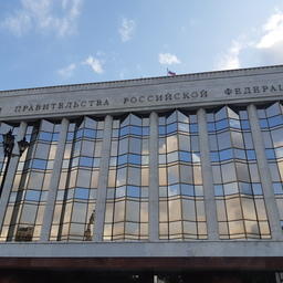 Правительство определило порядок, по которому будут согласовываться решения глав регионов о приостановке работы предприятий в условиях борьбы с COVID-19