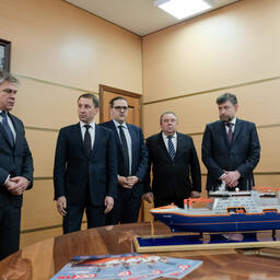 На церемонии присутствовали глава Минприроды Александр КОЗЛОВ и генеральный директор Объединенной судостроительной корпорации Алексей РАХМАНОВ. Фото пресс-центра ОСК