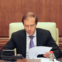 Министр промышленности и торговли РФ, председатель совета директоров Объединенной судостроительной корпорации Денис МАНТУРОВ. Фото пресс-службы Минпромторга