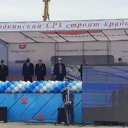 Из-за карантинных ограничений часть участников церемонии закладки судов подключилась по видеосвязи