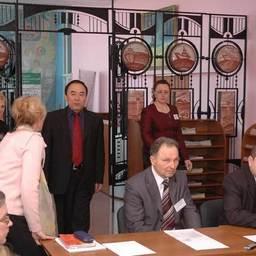 Круглый стол в Дальрыбвтузе для директоров школ, колледжей и лицеев «Совершенствование системы непрерывного образования «школа-вуз». Владивосток, март 2007 г.