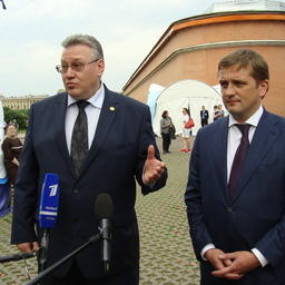 Вице-губернатор Санкт-Петербурга Сергей МОВЧАН и руководитель Росрыболовства Илья ШЕСТАКОВ