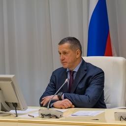 Вице-премьер — полпред президента на Дальнем Востоке Юрий ТРУТНЕВ на совещании по вопросам инвестквот. Фото пресс-службы полпредства