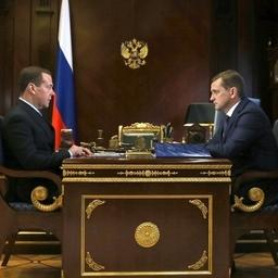 Премьер-министр Дмитрий МЕДВЕДЕВ провел встречу с руководителем Росрыболовства Ильей ШЕСТАКОВЫМ. Фото пресс-службы правительства