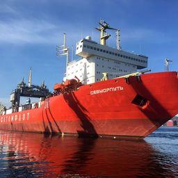Для доставки рыбы будут использовать атомный лихтеровоз «Севморпуть». Фото пресс-службы Росрыболовства