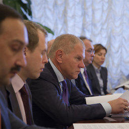 Руководитель Росрыболовства Андрей КРАЙНИЙ (в центре)