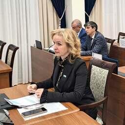 С инициативой проведения правительственного часа выступила депутат региональной думы, председатель Хабаровского Крайрыбакколхозсоюза Ольга БУЛКОВА