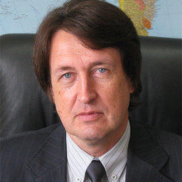 Олег БРАТУХИН