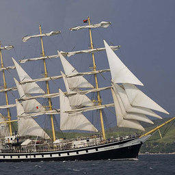 «Паллада» минует Гибралтар