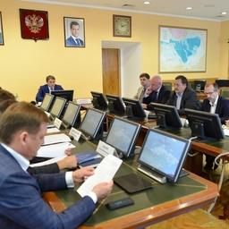 Расширенное совещание по вопросу реализации тихоокеанских лососей прошло в Росрыболовстве. Фото пресс-службы ФАР