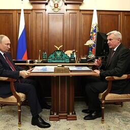 Президент Владимир ПУТИН и губернатор Магаданской области Сергей НОСОВ. Фото пресс-службы главы государства