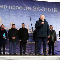 Генеральный директор Прибалтийского судостроительного завода «Янтарь» Эдуард ЕФИМОВ. Фото пресс-службы правительства Камчатского края