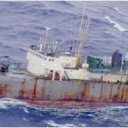 Шхуну «Си Бриз» задержали в Беринговом море при попытке незаконного промысла краба. Фото пресс-службы Погрануправления ФСБ России по восточному арктическому району