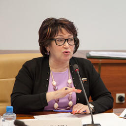 Член комитета СФ по аграрно-продовольственной политике и природопользованию Людмила ТАЛАБАЕВА