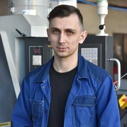 Бригадир, наладчик станка с ЧПУ Федор ИГНАТЬЕВ