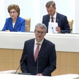 Губернатор Камчатского края Владимир СОЛОДВ на пленарном заседании Совета Федерации. Кадр прямой трансляции