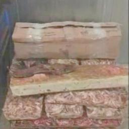 На предприятии обнаружена партия неучтенной продукции. Кадр оперативной съемки