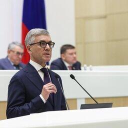 Президент Всероссийской ассоциации рыбопромышленников Герман ЗВЕРЕВ выступил на пленарном заседании Совета Федерации. Фото пресс-службы СФ
