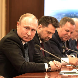 Глава государства Владимир ПУТИН на встрече с руководством РАН и Курчатовского института. Фото пресс-службы президента