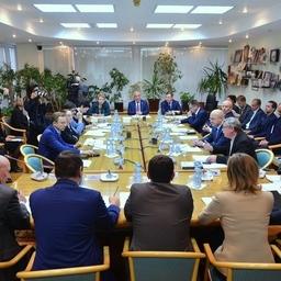 На площадке Комитета Госдумы по региональной политике и проблемам Севера и Дальнего Востока обсудили проблему жаберных сетей на Камчатке. Фото пресс-службы Росрыболовства