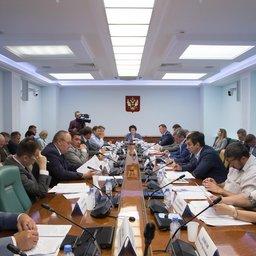 В Совфеде состоялся круглый стол по вопросам рыболовства во внутренних водах. Фото пресс-службы СФ