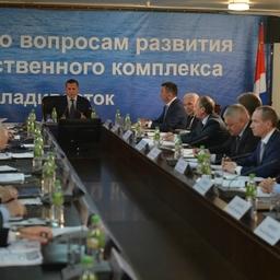 Заместитель председателя Правительства – полпред президента в ДФО Юрий Трутнев провел во Владивостоке совещание по развитию рыбной отрасли. Фото пресс-службы администрации Приморского края