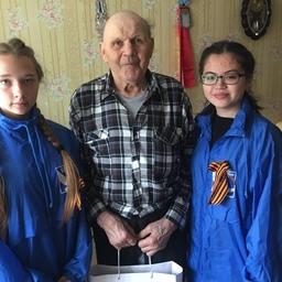 Команда фонда «Родные острова» поздравила ветеранов Невельского городского округа с Днем Победы