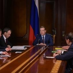 Глава Правительства Дмитрий Медведев на совещании с вице-премьерами. Фото пресс-службы кабмина