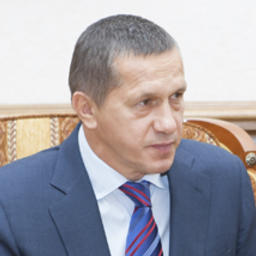 Заместитель председателя Правительства РФ – полномочный представитель Президента РФ в Дальневосточном федеральном округе Юрий ТРУТНЕВ