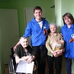 Команда фонда «Родные острова» поздравила ветеранов Невельского городского округа с Днем Победы