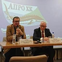Председатель совета директоров медиахолдинга Fishnews Эдуард КЛИМОВ и президент Ассоциации предприятий рыбной отрасли Сергей РЯБЧЕНКО