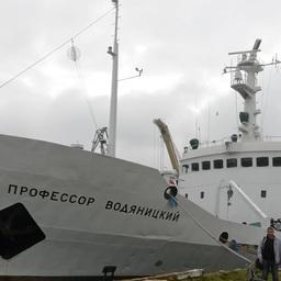 Экспедиция проводится на НИС «Профессор Водяницкий». Фото пресс-службы АзНИИРХ