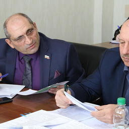 Проблемы рыбохозяйственных  предприятий  обсудили на заседании Сахалинской областной думы. Фото пресс-службы регионального парламента