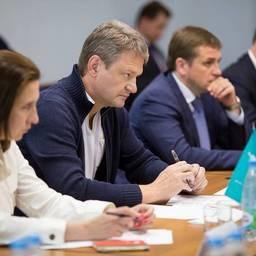 Министр сельского хозяйства Александр ТКАЧЕВ провел в Сахалинской области совещание. Фото пресс-службы правительства региона
