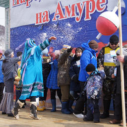 Настроение мероприятию задали творческие презентации команд-участниц