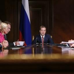 Совещание председателя Правительства РФ Дмитрия МЕДВЕДЕВА с вице-премьерами. Фото пресс-службы кабмина