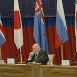 Юрий КОКОРЕВ в президиуме Первого международного съезда рыбаков