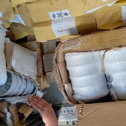 60 контейнеров с черной икрой нашли в полуприцепе-рефрижераторе среди упаковок горбуши и другой рыбной продукции. Фото пресс-службы управления Россельхознадзора по Иркутской области и Республике Бурятия