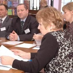 Круглый стол в Дальрыбвтузе для директоров школ, колледжей и лицеев «Совершенствование системы непрерывного образования «школа-вуз». Владивосток, март 2007 г.