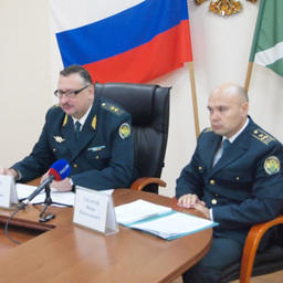 Начальник Дальневосточного таможенного управления Сергей ПАШКО и начальник Дальневосточной оперативной таможни Иван УВАРОВ