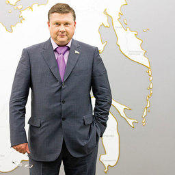 Георгий КАРЛОВ