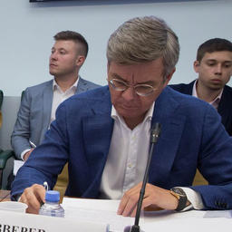 Президент Всероссийской ассоциации рыбохозяйственных предприятий, предпринимателей и экспортеров Герман ЗВЕРЕВ предложил повысить расходы на рыбоохрану. Фото пресс-службы СФ