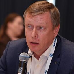 Президент Ассоциации добытчиков краба Александр ДУПЛЯКОВ обрисовал перспективы поставок живых морепродуктов в КНР