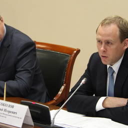 Заместитель руководителя Росрыболовства Василий СОКОЛОВ провел рабочее совещание в Архангельске. Фото пресс-службы губернатора и правительства области