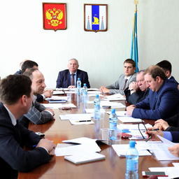 Комитет по экономическому развитию Сахалинской областной думы поддержал изменения законов об ИЭЗ и континентальном шельфе РФ. Фото пресс-службы регионального парламента